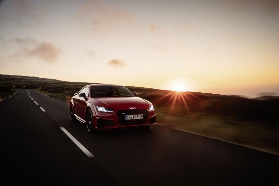  Audi TTS Coupe (8S) 2018 года  (WW) (фото 72 из 254)